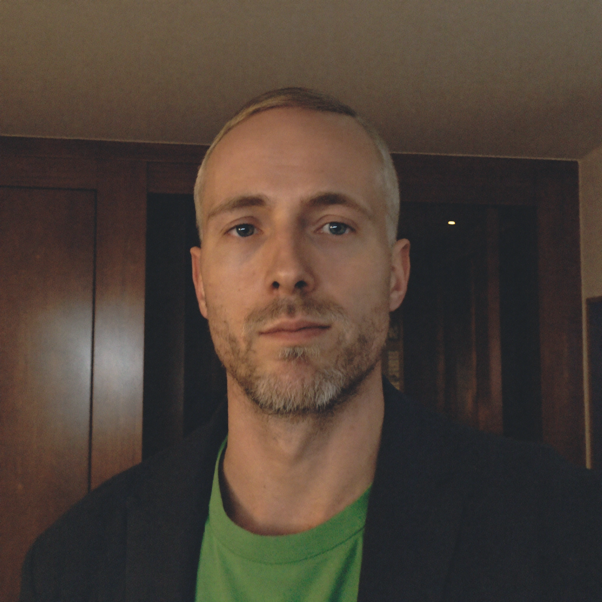 Викладач курсу